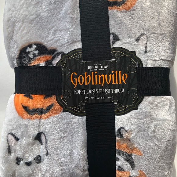 Berkshire Other - Goblinville Plush Halloween Blanket 60 x 70” NWT